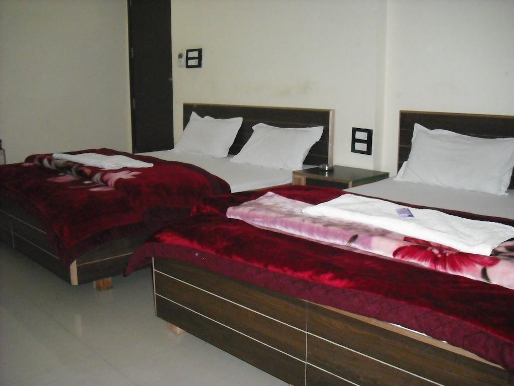 Hotel Gs Paradise Amritsar Quarto foto